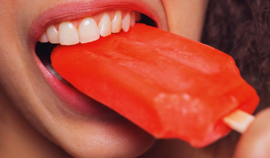 Cạo vôi răng xong có ăn được không? Bác sĩ nha khoa tư vấn chi tiết